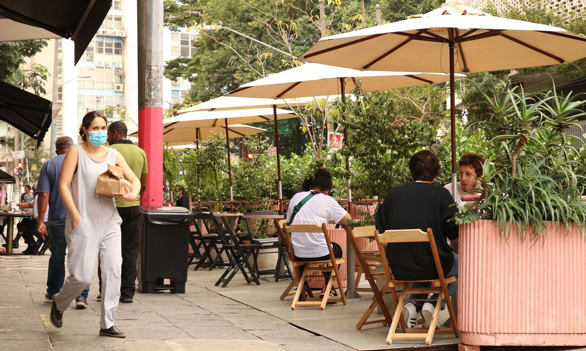 Governo prepara projeto para perdoar dívidas de empresas dos setores de eventos, bares e restaurantes Governo prepara projeto para perdoar dívidas de empresas dos setores de eventos, bares e restaurantes